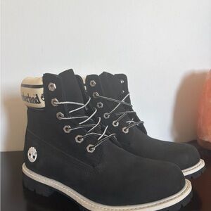 Timberland Black and Cream Lace-Up Women's Boots